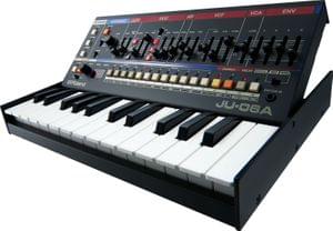 1598869798095-Roland JU 06A Boutique Sound Module Synthesizer5.jpg